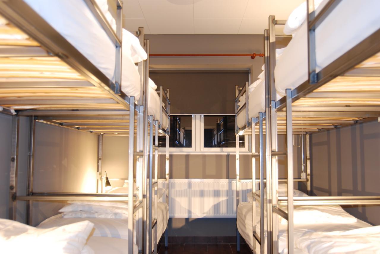 Tehusith Hostel & Guesthouse เอยิลส์สตาดีร์ ภายนอก รูปภาพ
