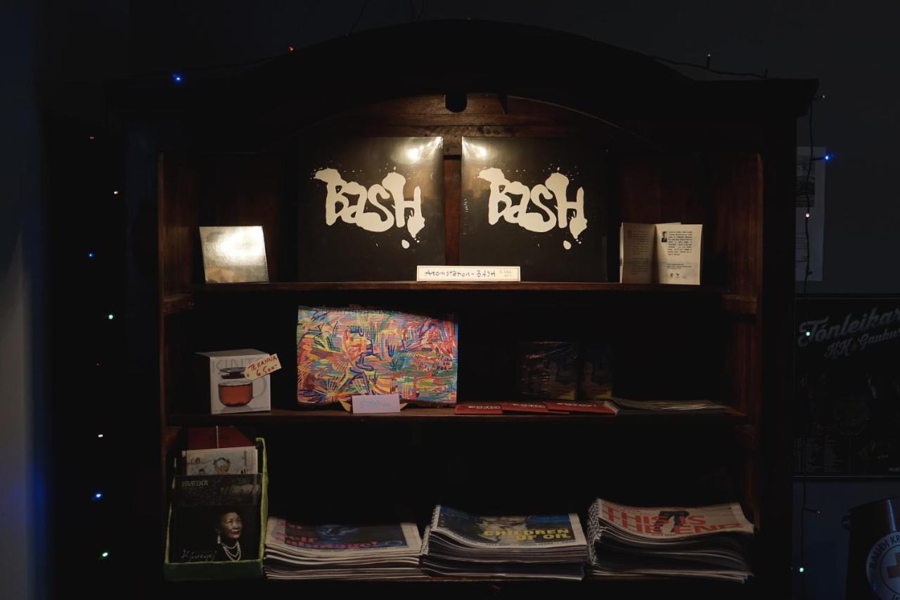 Tehusith Hostel & Guesthouse เอยิลส์สตาดีร์ ภายนอก รูปภาพ