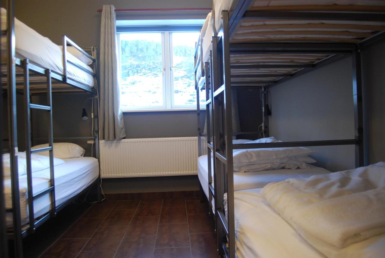 Tehusith Hostel & Guesthouse เอยิลส์สตาดีร์ ภายนอก รูปภาพ