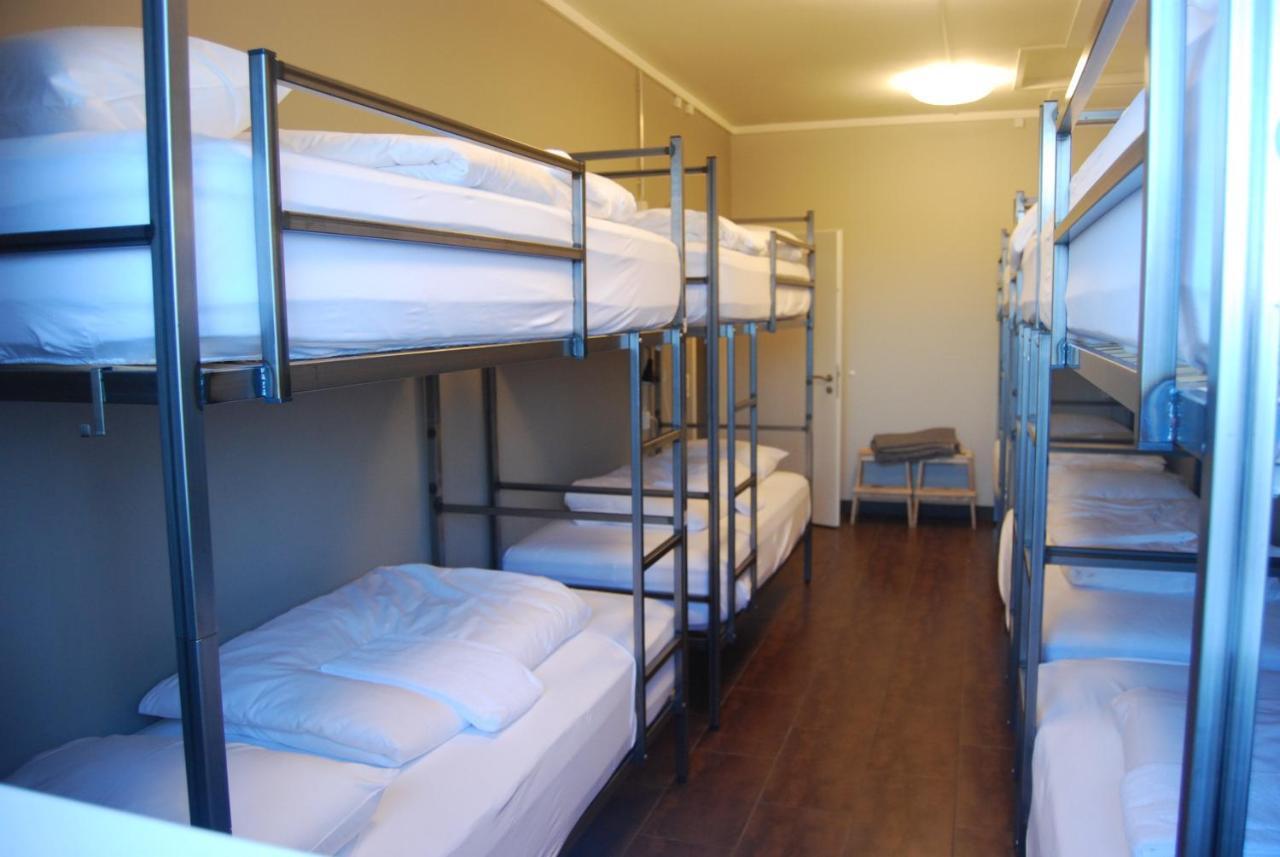 Tehusith Hostel & Guesthouse เอยิลส์สตาดีร์ ภายนอก รูปภาพ